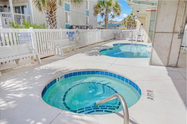 Stunning 8 Bedroom New Updates, Walk To Beach Bars, Main Street Myrtle Beach Kültér fotó